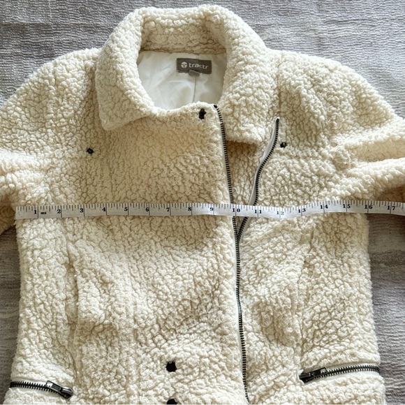 Tractr Off-White Teddy Kids Jacket, Size L - Picture 8 of 11